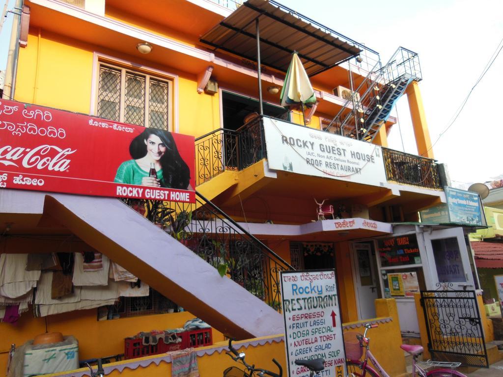 Rocky Guesthouse Hampi Exteriér fotografie